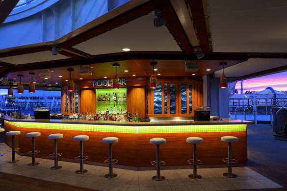 RCI Harmony of the Seas Pool Bar.jpg